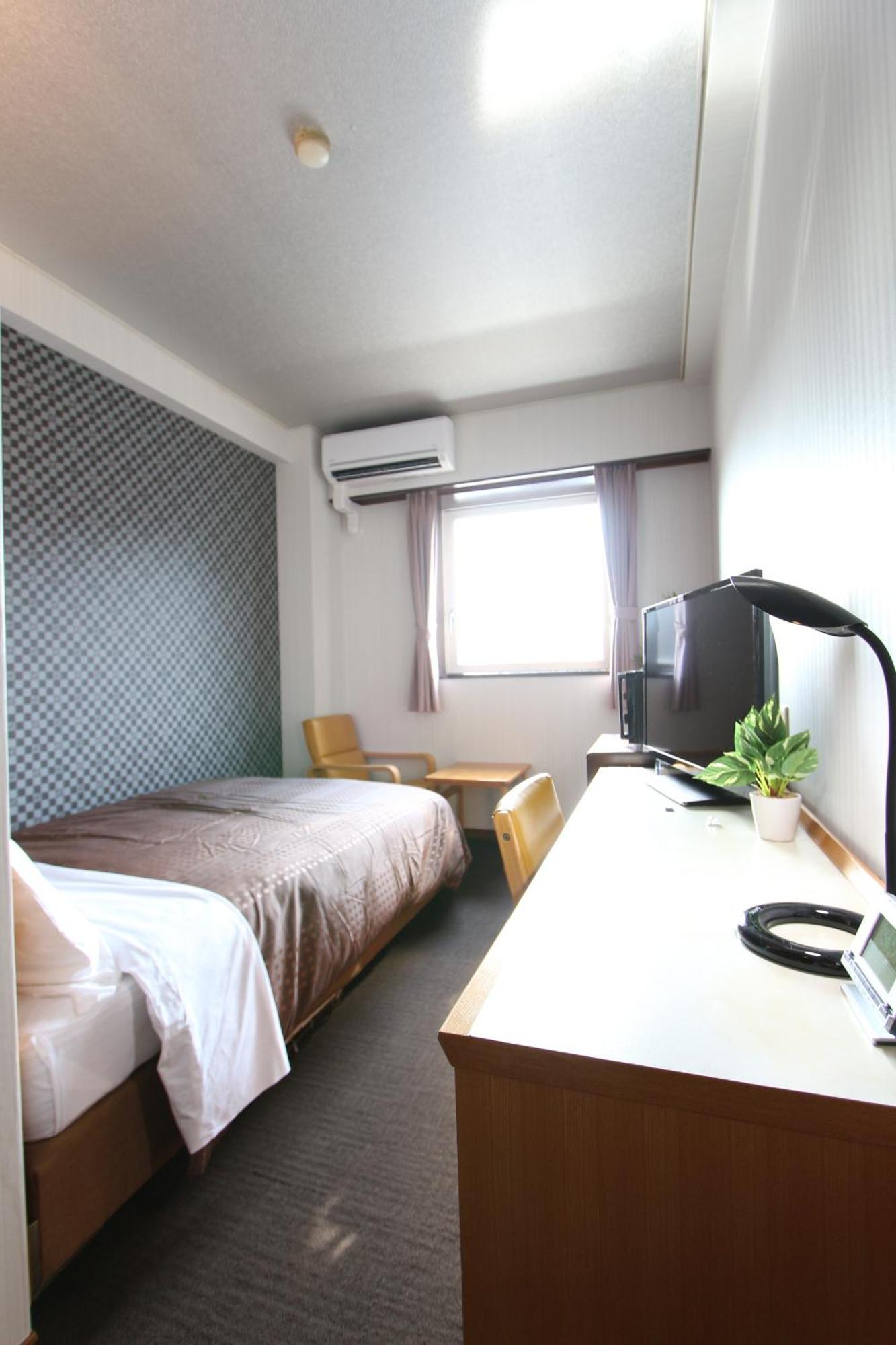 Hotel Livemax Budget Уцуномия Экстерьер фото